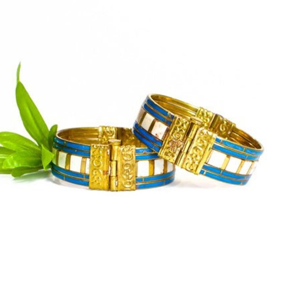 VTG 70's Mother of Pearl Brass Hinged Bangle - Picture 2 of 6